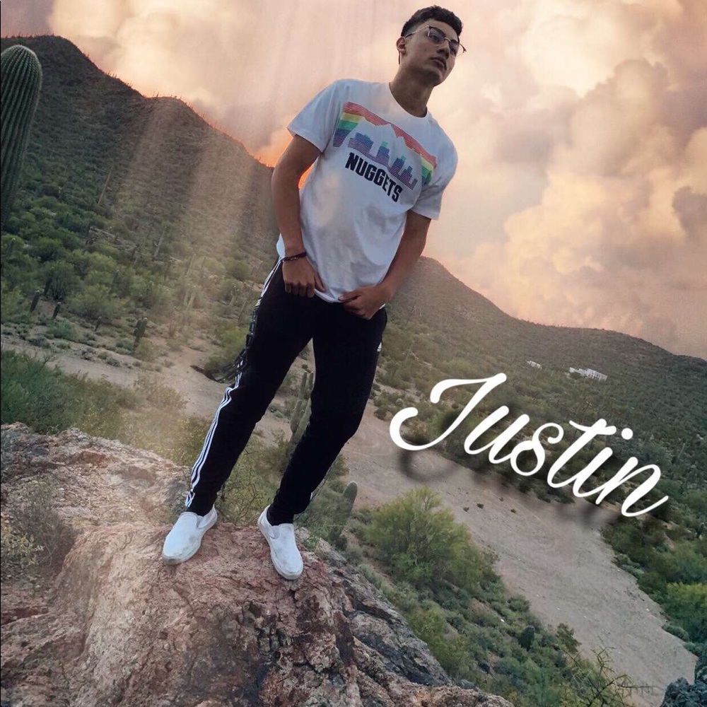 Meet your Posher, Justin